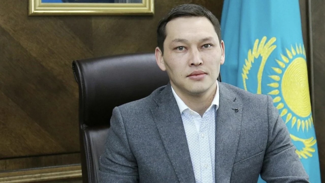Семь МФО лишены лицензий в Казахстане