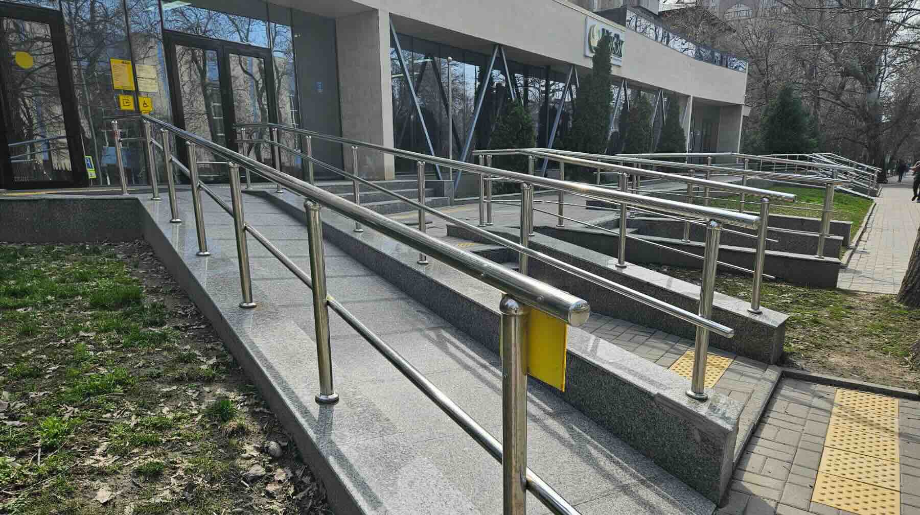 «Незаметная» реформа: в Казахстане исчезают барьеры