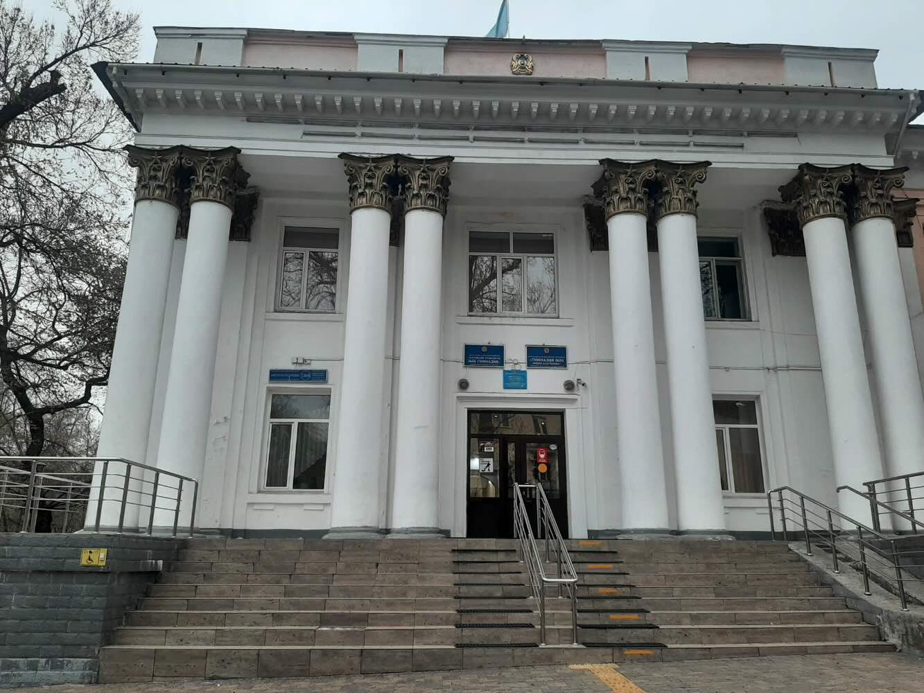 Здесь была история. «Реставрация», о которой не просили