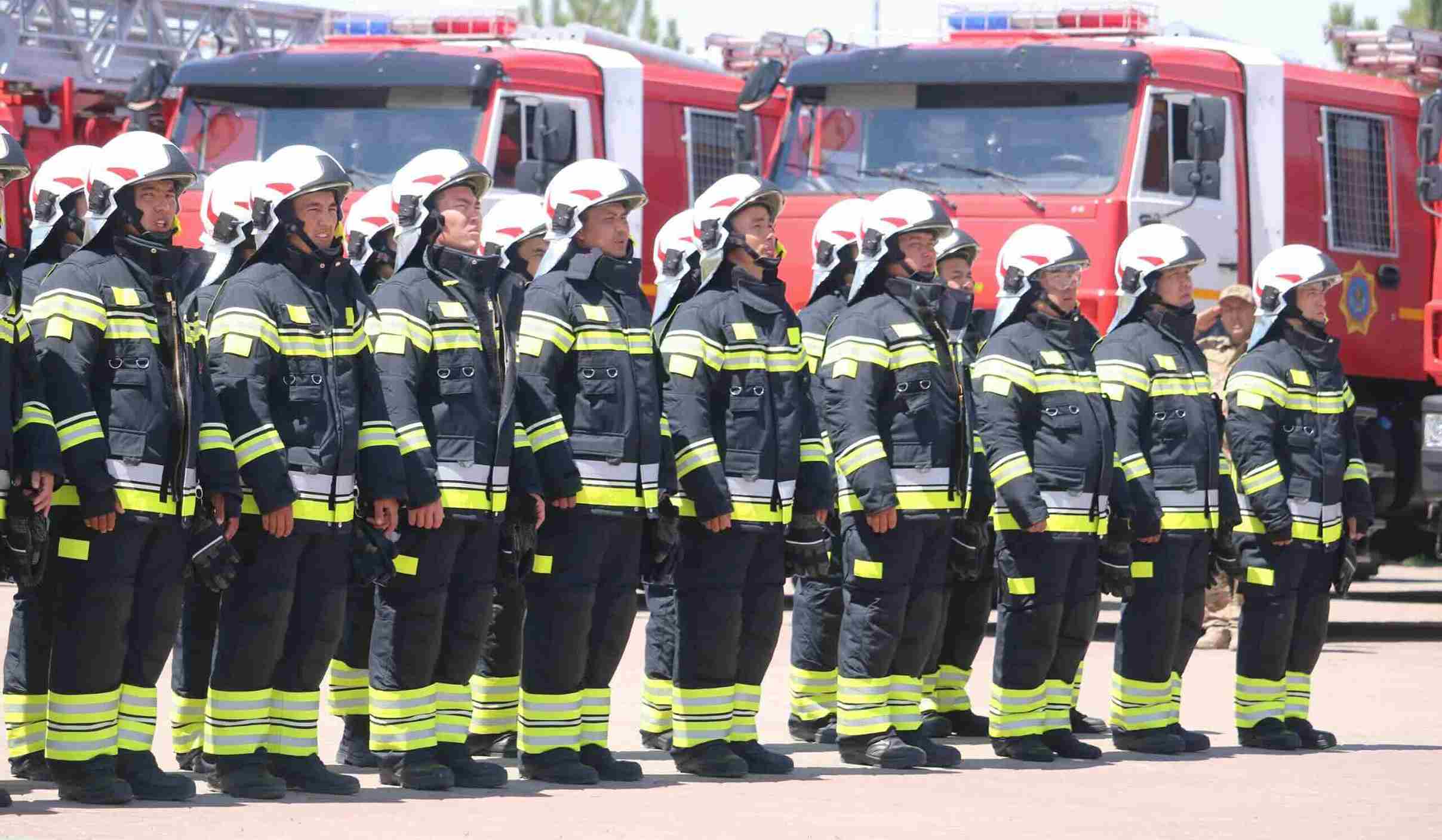 Пожарные не идут на таран. В МЧС РК ответили общественности